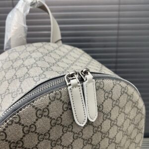 【AT9525】グッチ クラシック バックパック、上品な灰白色トーンの高級ファッションバッグ | Gucci Firenze