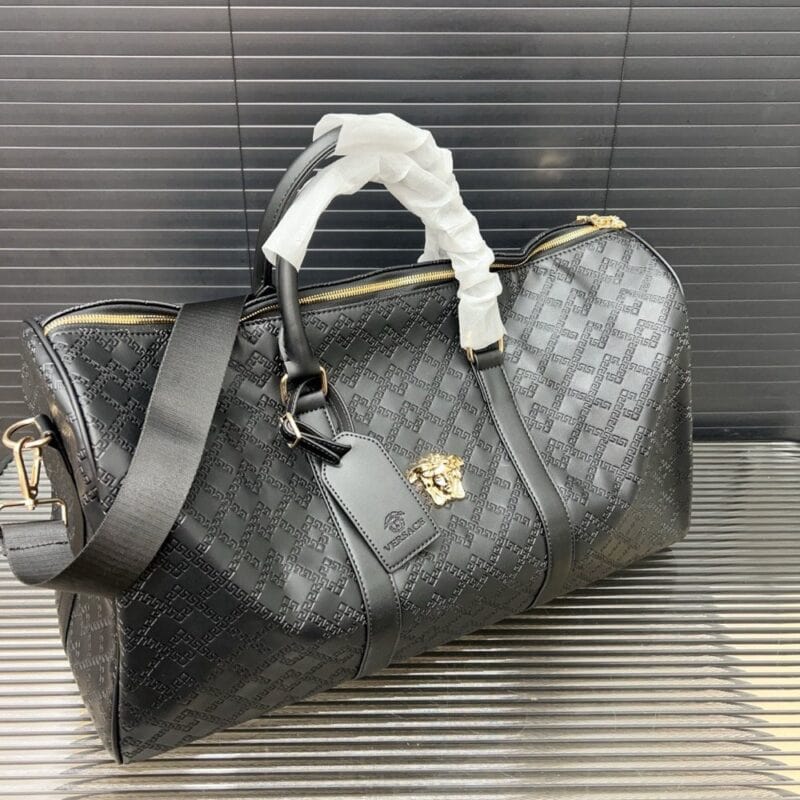 【AT9527】ヴェルサーチ Versace エンボスレザートラベルバッグ | Versace