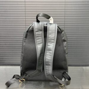 【AT9528】ヴェルサーチ クラシック エンボス加工 リュックサック メンズ ビジネス通勤 アーバンスタイル | Gianni Versace