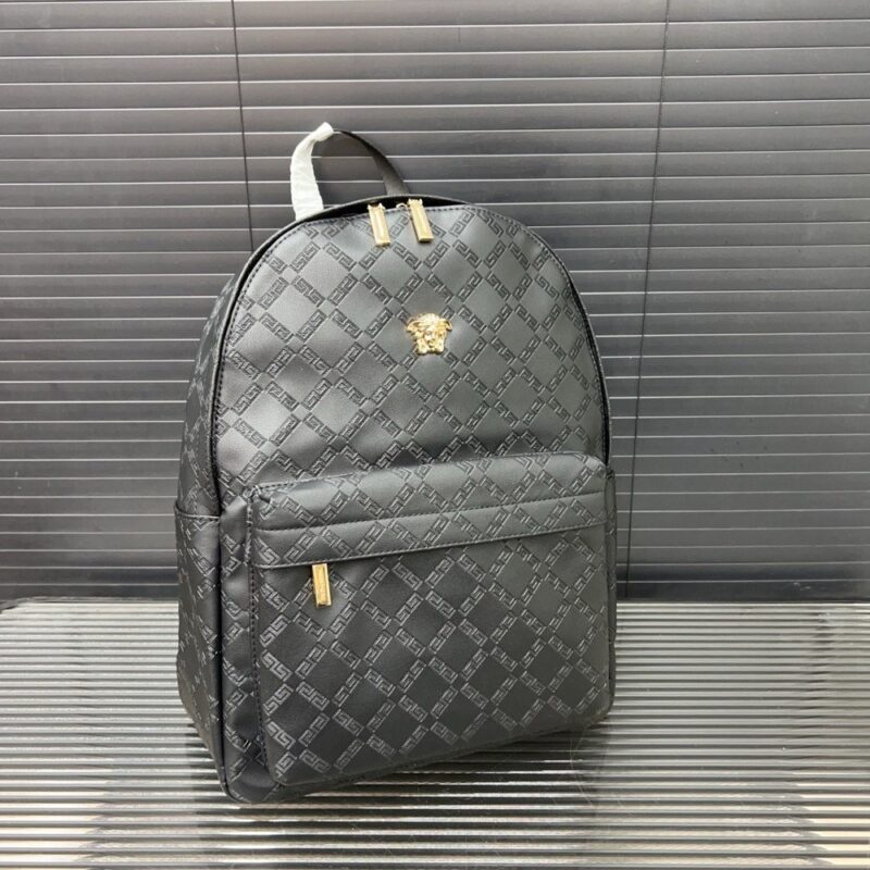【AT9528】ヴェルサーチ クラシック エンボス加工 リュックサック メンズ ビジネス通勤 アーバンスタイル | Gianni Versace