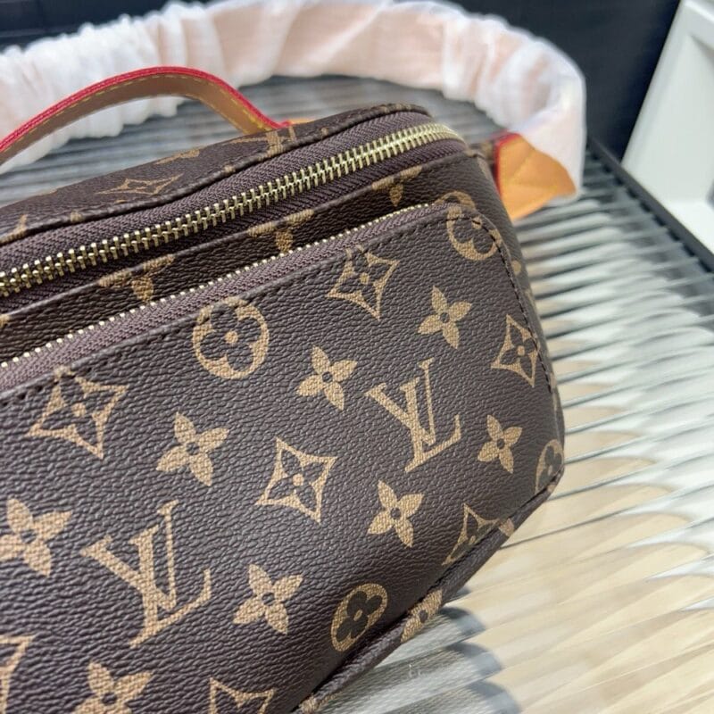【AT9531】ルイ・ヴィトン モノグラムキャンバスウエストバッグ、贅沢なファッションアイテム | Louis Vuitton