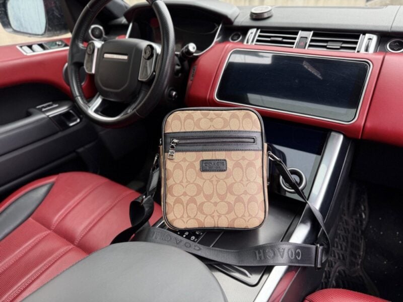 【AT9536】Coachクラシックラグジュアリーショルダーバッグ、都会のエレガンスと実用性を兼ね備えたアイテム | Coach