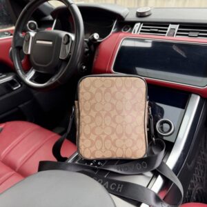 【AT9536】Coachクラシックラグジュアリーショルダーバッグ、都会のエレガンスと実用性を兼ね備えたアイテム | Coach