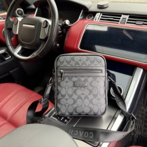 【AT9538】コーチの高級メンズショルダーバッグ、都市のエリート必携、ビジネスミーティングに最適 | Coach New York