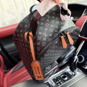 【AT9543】ルイ・ヴィトン Multipocketシリーズバックパック | 都市のエリート向け 贅沢な旅行美学 | LV