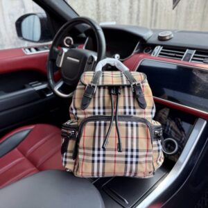 【AT9544】バーバリーチェック柄リュックサック：都会のエリート必携アイテム | Burberry
