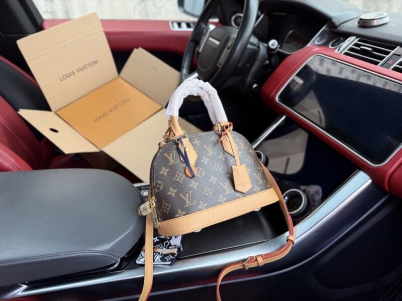 【AT9558】ルイ・ヴィトンのAlma BBシェルバッグ - 高級デザインとエレガントなスタイル | Louis Vuitton Paris