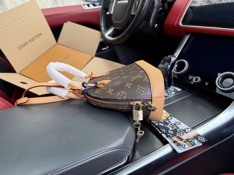 【AT9558】ルイ・ヴィトンのAlma BBシェルバッグ - 高級デザインとエレガントなスタイル | Louis Vuitton Paris