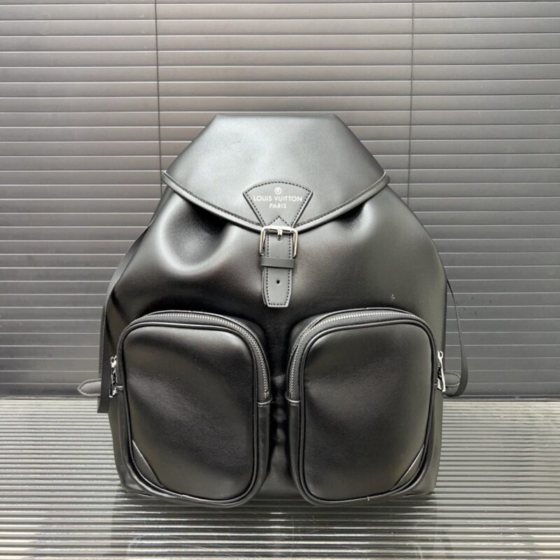 【AT9561】ルイ・ヴィトン Montsouris Cargo バックパック - 高級ブラックレザーバッグ | Louis Vuitton