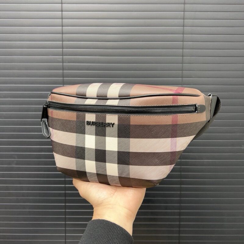 【AT9567】バーバリー クラシックチェック柄ウエストバッグ - 都市ファッションに最適な軽量多機能バッグ | Burberry London
