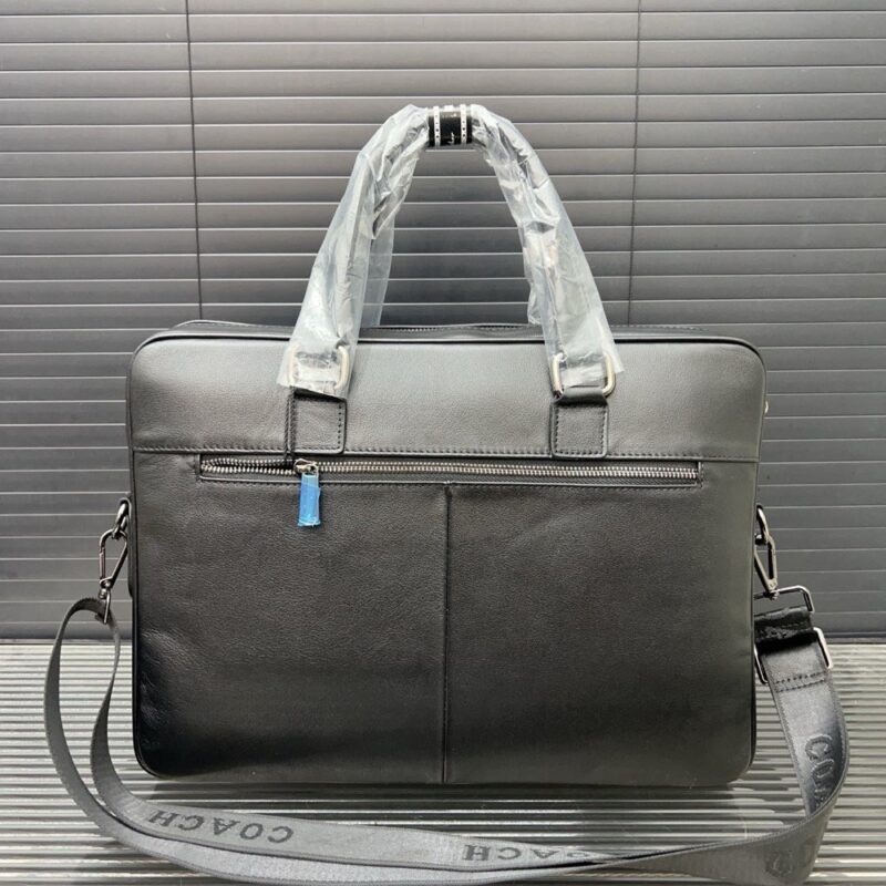 【AT9571】Coach（コーチ）のビジネスブリーフケース - 豪華な内装と機能性を兼ね備えた高級レザーアクセサリー | Coach New York