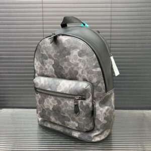 【AT9573】コーチ（Coach）シグネチャーカモフラージュリュックサック - 最高級の都市美学を体現 | Coach New York