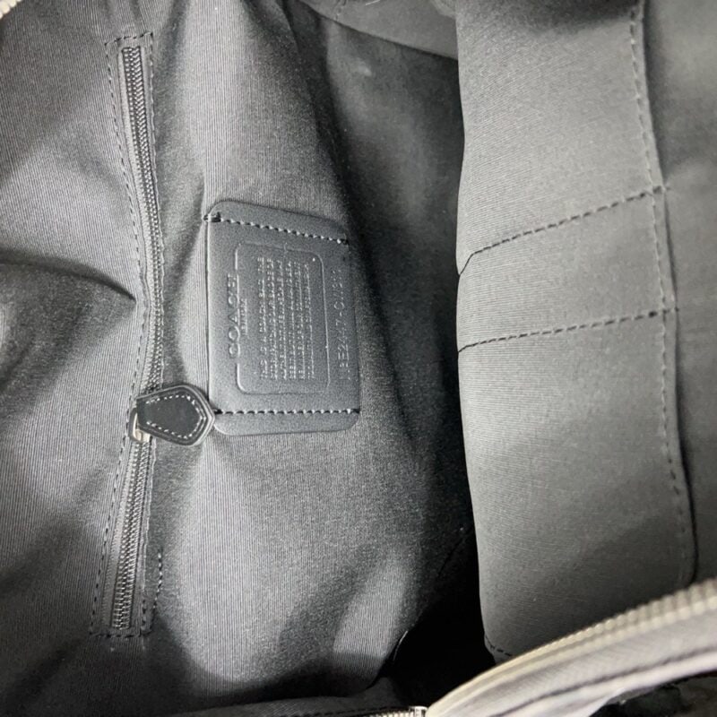 【AT9573】コーチ（Coach）シグネチャーカモフラージュリュックサック - 最高級の都市美学を体現 | Coach New York
