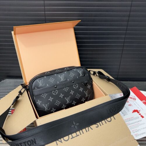 【AT9576】ルイ・ヴィトンのクラシックなアルファショルダーバッグ - 都市のエリートのための贅沢なアクセサリー | LV