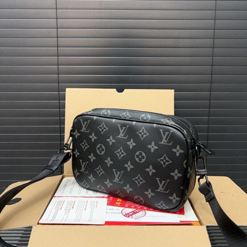 【AT9576】ルイ・ヴィトンのクラシックなアルファショルダーバッグ - 都市のエリートのための贅沢なアクセサリー | LV