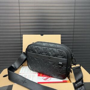 【AT9577】ルイ・ヴィトンAlphaシリーズ ブラック牛革シングルショルダーバッグ | Louis Vuitton
