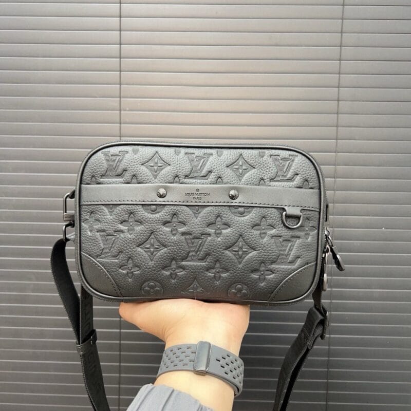【AT9577】ルイ・ヴィトンAlphaシリーズ ブラック牛革シングルショルダーバッグ | Louis Vuitton