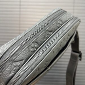 【AT9577】ルイ・ヴィトンAlphaシリーズ ブラック牛革シングルショルダーバッグ | Louis Vuitton