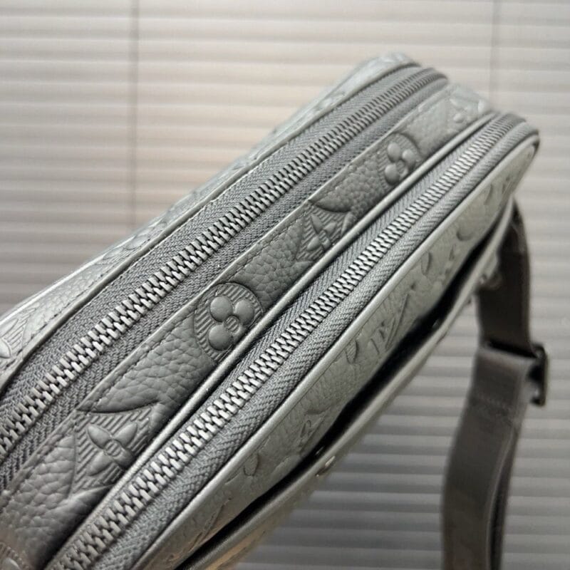 【AT9577】ルイ・ヴィトンAlphaシリーズ ブラック牛革シングルショルダーバッグ | Louis Vuitton