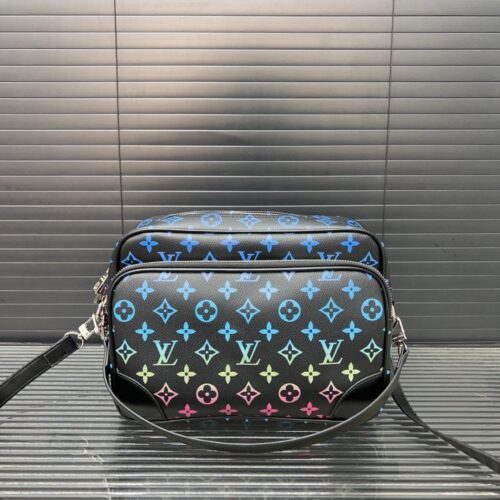 【AT9579】ルイ・ヴィトン（Louis Vuitton）スプリングカプセルコレクション：カラフルなグラデーションメッセンジャーバッグ | Louis Vuitton Malletier