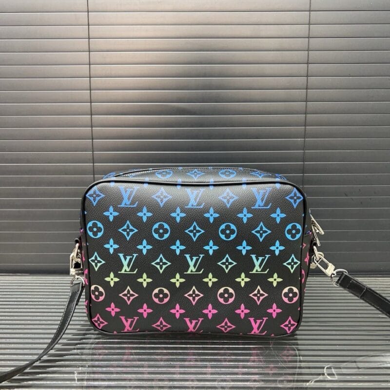 【AT9579】ルイ・ヴィトン（Louis Vuitton）スプリングカプセルコレクション：カラフルなグラデーションメッセンジャーバッグ | Louis Vuitton Malletier