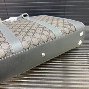 【AT9582】グッチ（Gucci）クラシックビジネスブリーフケース - エレガントな都会のエリートスタイルを演出 | Gucci Italy