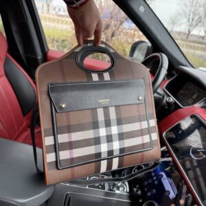 【AT9589】バーバリー クラシックチェック柄ハンドバッグ - 高級感と品位を演出 | Burberry
