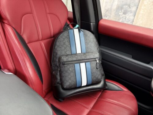 【AT9590】COACHコーチノートパソコンバックパック - 高級な人工皮革と都会のエレガンス | Coach