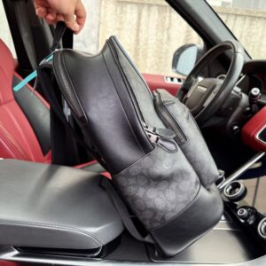 【AT9590】COACHコーチノートパソコンバックパック - 高級な人工皮革と都会のエレガンス | Coach