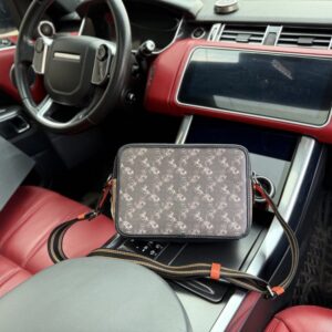 【AT9591】Coach Charterシリーズ ファッションカメラバッグ 都会のエリートを演出する豪華な相棒 | Coach New York