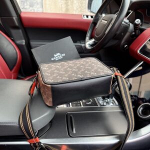 【AT9591】Coach Charterシリーズ ファッションカメラバッグ 都会のエリートを演出する豪華な相棒 | Coach New York