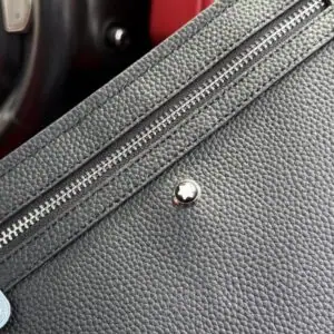 【AT9593】モンブランのトップグレインレザーハンドバッグ - ビジネスエリートのための豪華なファッションアイテム | Montblanc