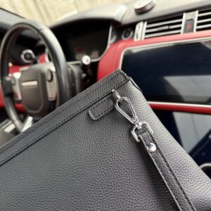 【AT9593】モンブランのトップグレインレザーハンドバッグ - ビジネスエリートのための豪華なファッションアイテム | Montblanc