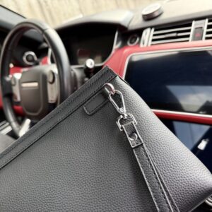 【AT9595】プラダのビジネススタイルの究極の品味を感じさせるクラッチバッグ | Prada Italy