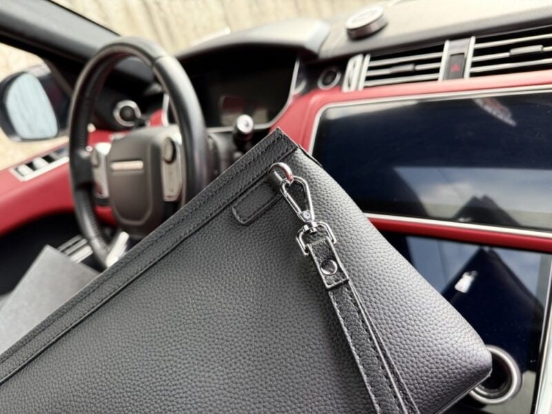 【AT9595】プラダのビジネススタイルの究極の品味を感じさせるクラッチバッグ | Prada Italy