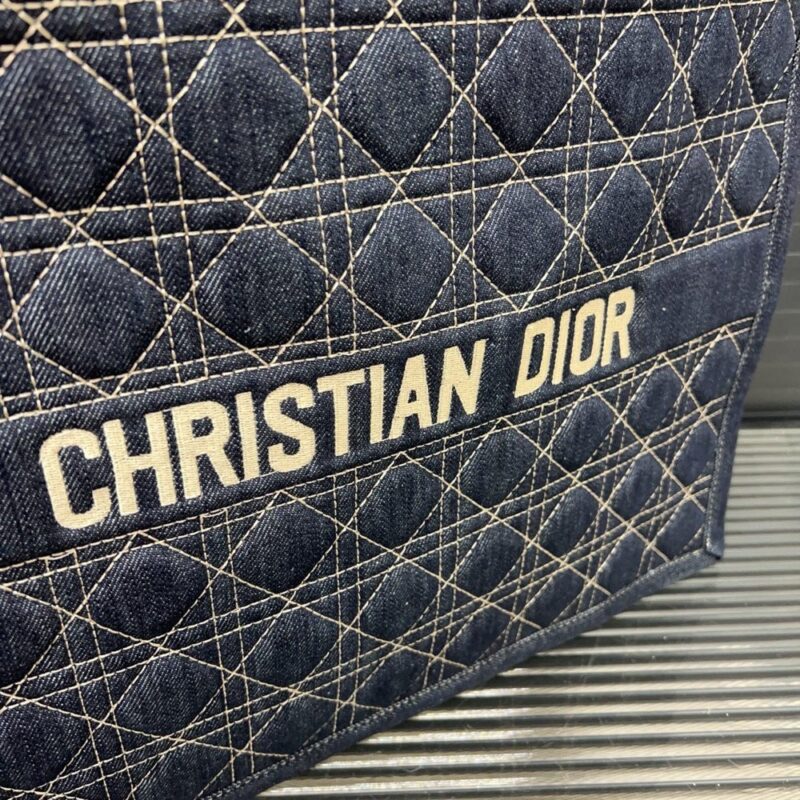 【AT9602】Dior Book Tote - ディオール ブック トートバッグ | Dior