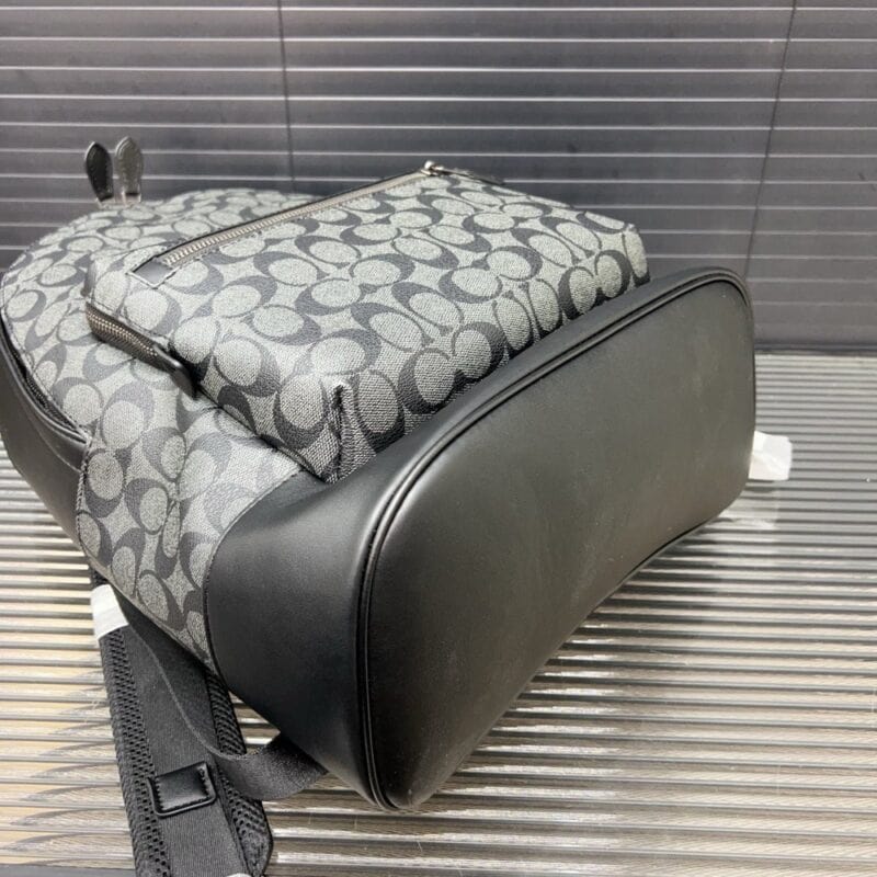 【AT9605】COACH（コーチ）のグレーの西シリーズバックパック - 都市のビジネス通勤やカジュアルな旅行に最適 | Coach New York