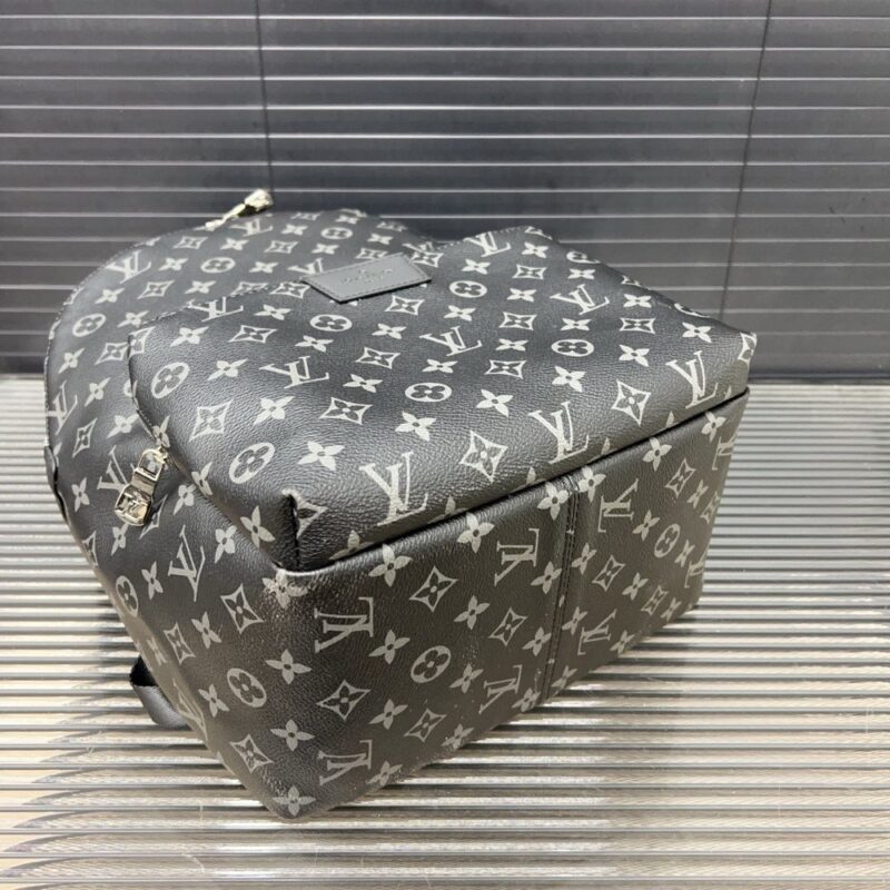 【AT9608】ルイヴィトン発見バックパック〜高級ファッションと実用性の融合〜 | Louis Vuitton