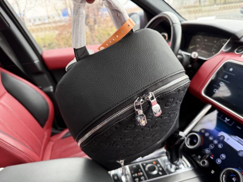 【AT9609】ルイ・ヴィトン ディスカバリースリムバックパック | Louis Vuitton