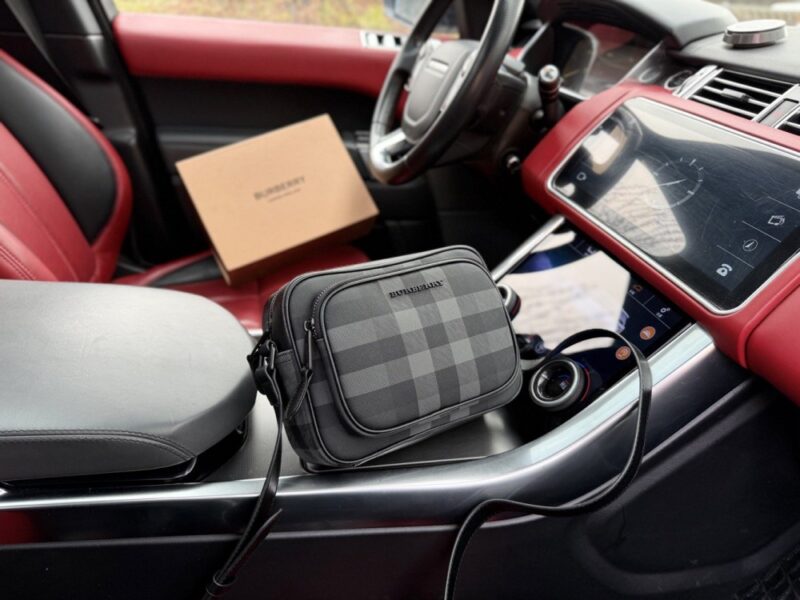 【AT9614】バーバリーBurberryのクラシックチェックデザイン ラグジュリーショルダーバッグ | Burberry