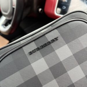 【AT9614】バーバリーBurberryのクラシックチェックデザイン ラグジュリーショルダーバッグ | Burberry
