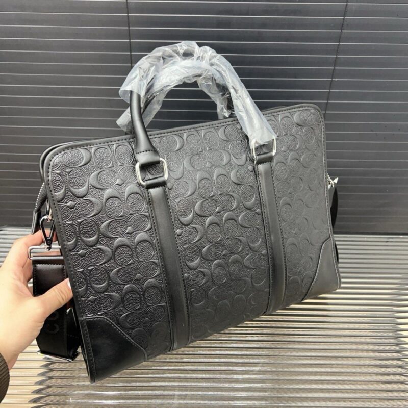 【AT9624】コーチの型押し牛革書類バッグ - プロのビジネスアイテム、15インチノートパソコン対応、都会通勤に最適 | Coach New York