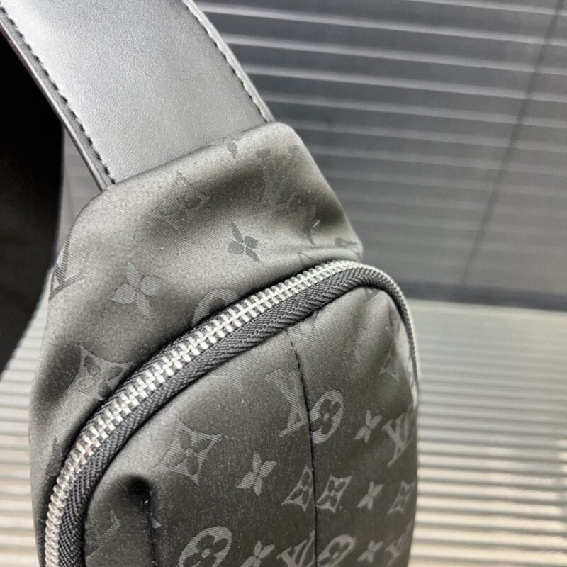 【AT9626】ルイ・ヴィトンのクラシックなMonogramキャンバス生地ショルダーバッグ | LV