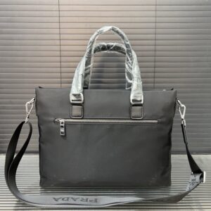 【AT9630】プラダ トップクラスのレザービジネスバッグ - 高級公文書バッグ、ビジネスミーティングやオフィスで使用可能 | Prada Milano