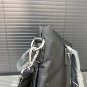 【AT9630】プラダ トップクラスのレザービジネスバッグ - 高級公文書バッグ、ビジネスミーティングやオフィスで使用可能 | Prada Milano
