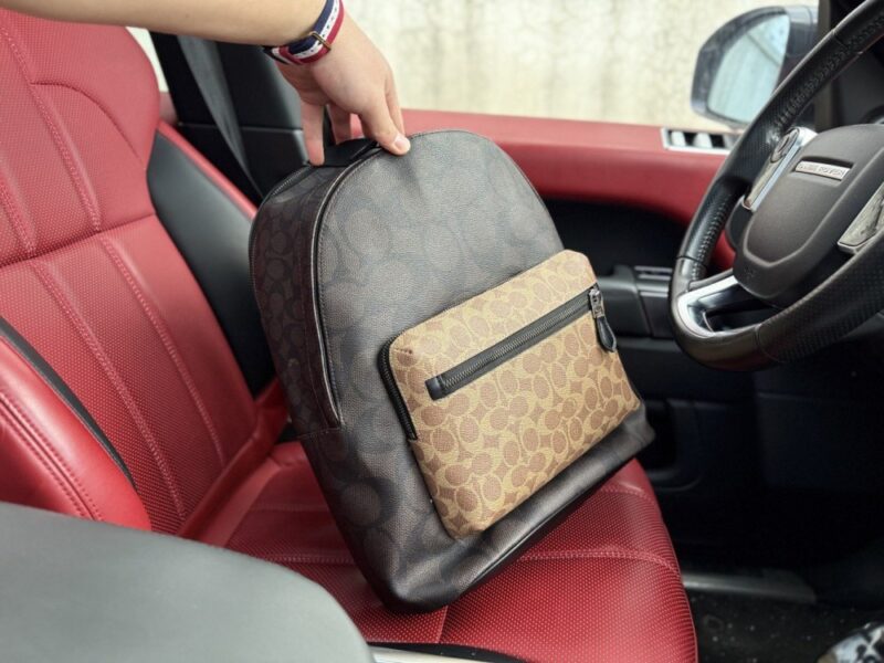 【AT9632】Coachウエスト32リュックサック- 都会のエリート向けハイエンドデザイン - ブラウンイエローウォールナット - センスとファッションを兼ね備えたリュック | Coach