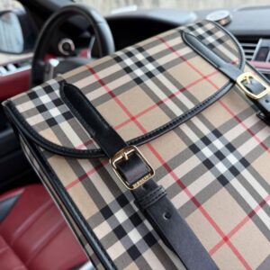 【AT9638】バーバリーのヴィンテージチェック柄バックパック - 都市の精鋭のための英国風デザイン | Burberry
