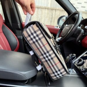 【AT9638】バーバリーのヴィンテージチェック柄バックパック - 都市の精鋭のための英国風デザイン | Burberry
