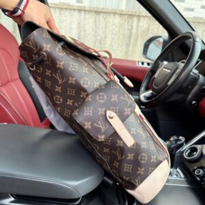 【AT9639】ルイ・ヴィトン（Louis Vuitton） Christopher MM リュックサック、ファッションと実用性が完璧に融合 | Louis Vuitton Paris