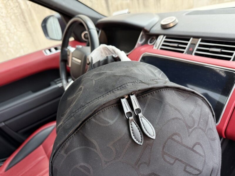 【AT9640】バーバリー BURBERRY デザイン美学を融合した高級ブラックリュックサック | Burberry London